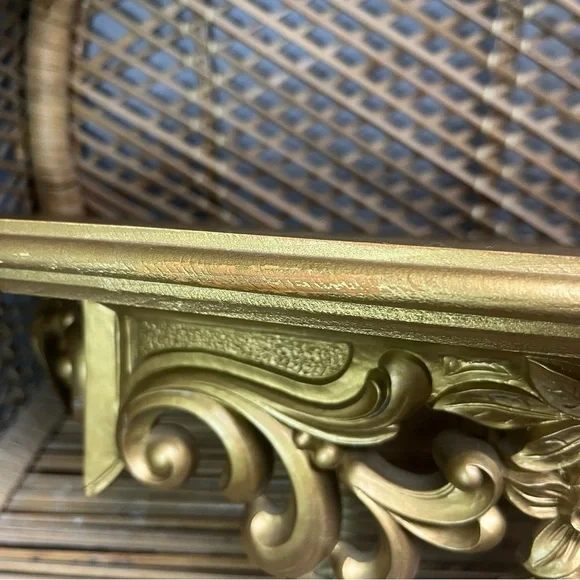 Vintage 1960s Gold Ornate Rose Wall Shelf Dart #3025  Hollywood Regency MCM - Picture 2 of 9
